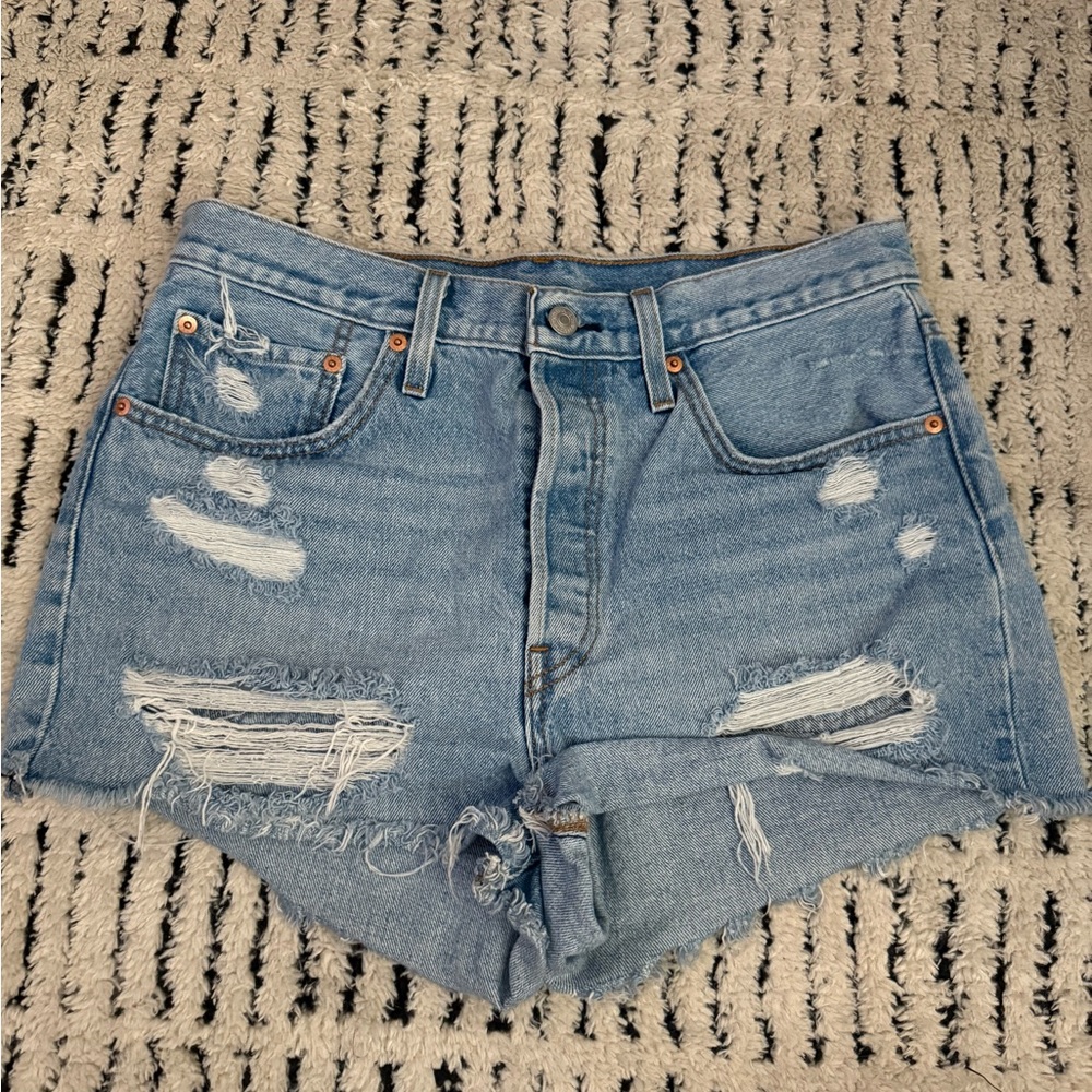 Levi’s 501 Distressed Denim Women Shorts
